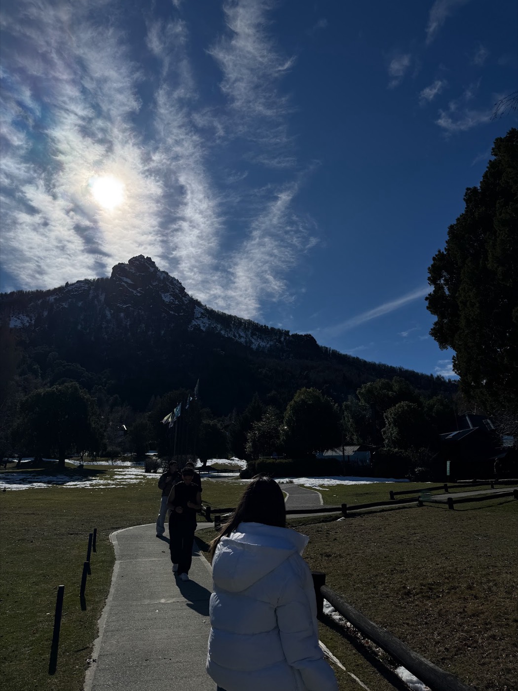 Montaña bajo el sol